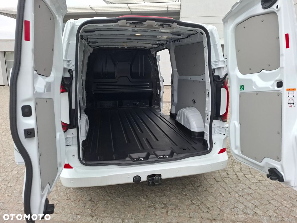 Volkswagen Transporter - 7