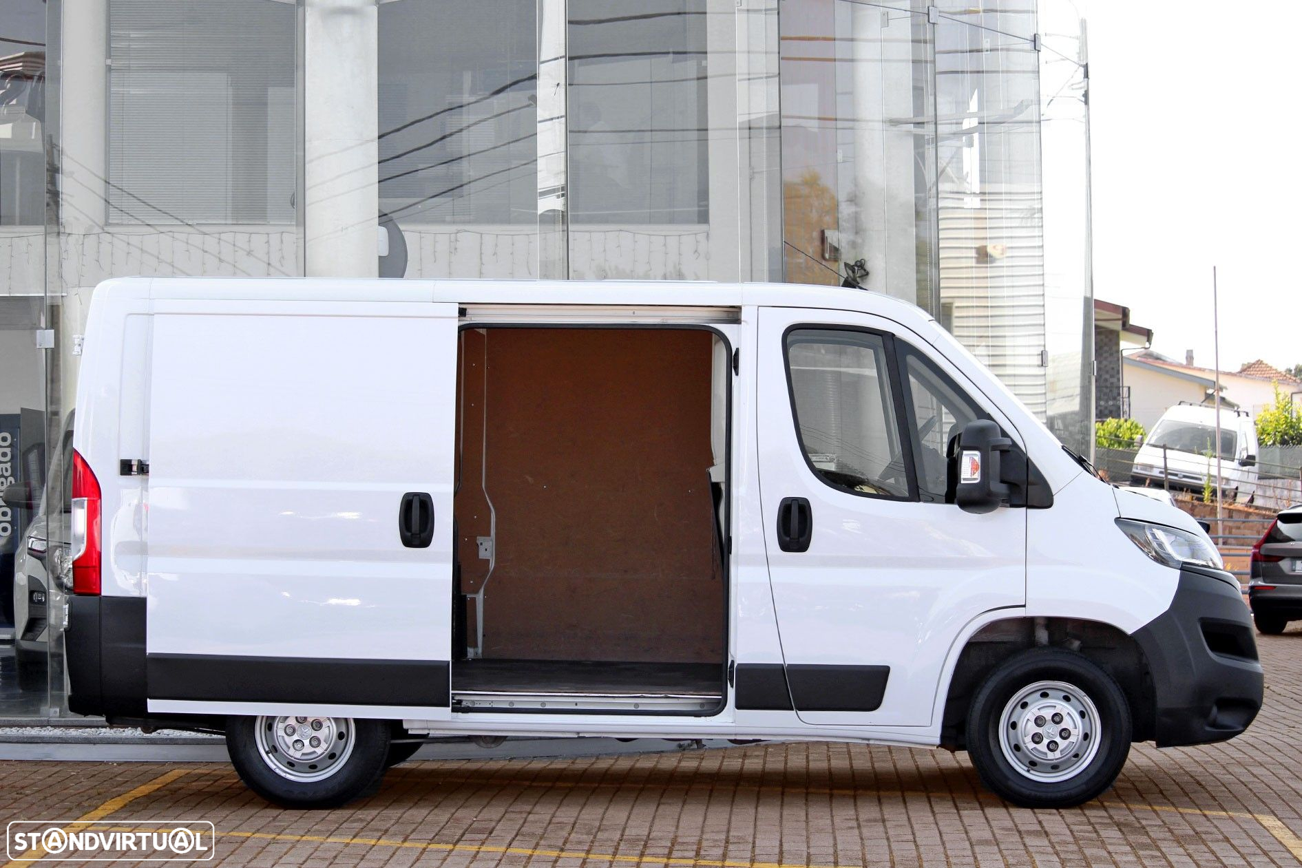 Peugeot Boxer 2.2 BlueHDi 330 L1H1 Premium - 5
