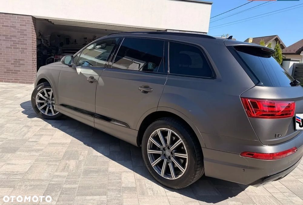 Audi Q7 - 6