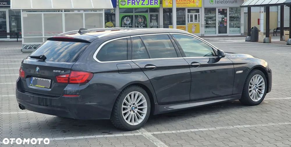 BMW Seria 5 525d xDrive - 6