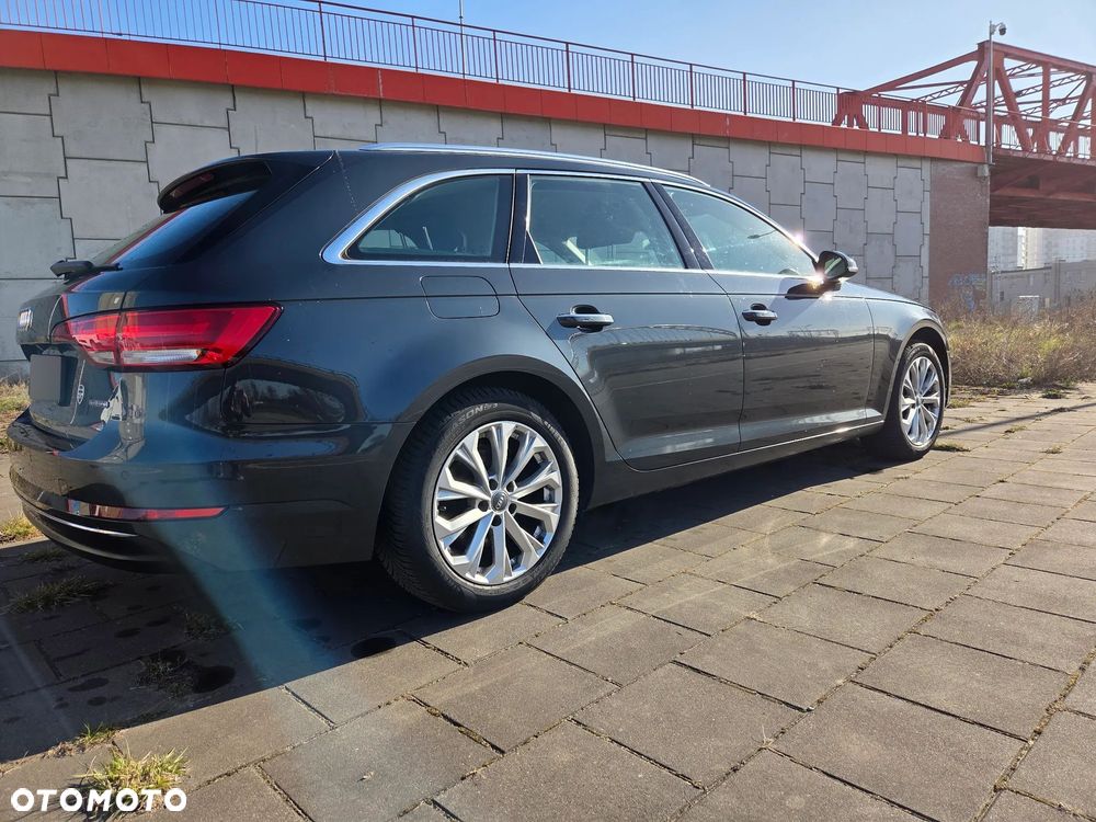 Audi A4 Avant 2.0 TDI S tronic quattro - 2