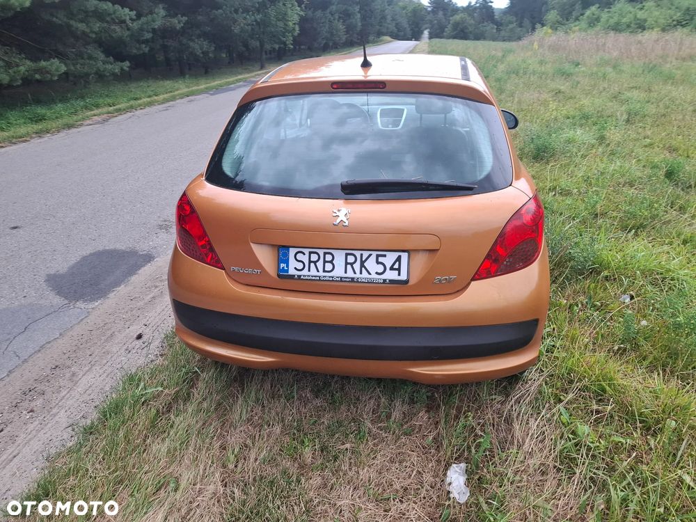 Peugeot 207 1.4 16V Trendy - 3