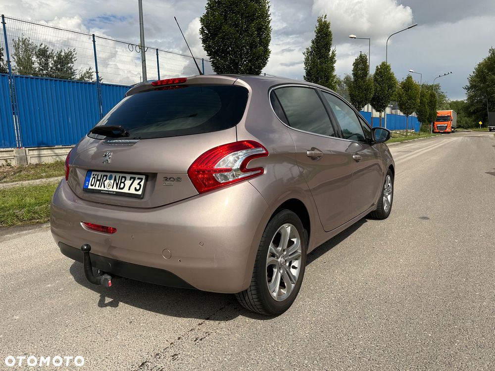 Peugeot 208 e-HDi FAP 92 EGS6 Stop&Start Allure - 19