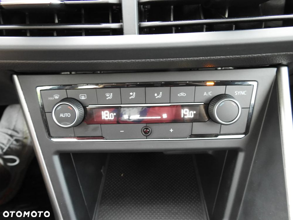 Volkswagen Polo 1.0 TSI DSG OPF Highline - 26