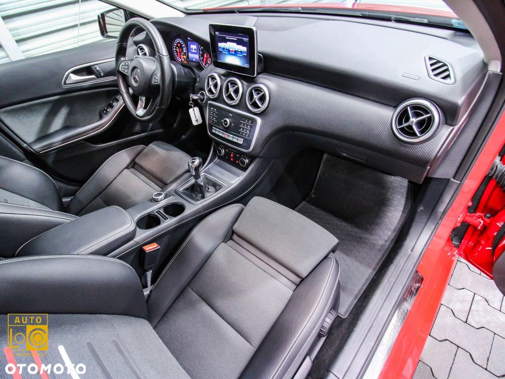 Mercedes-Benz Klasa A 160 AMG Line - 9