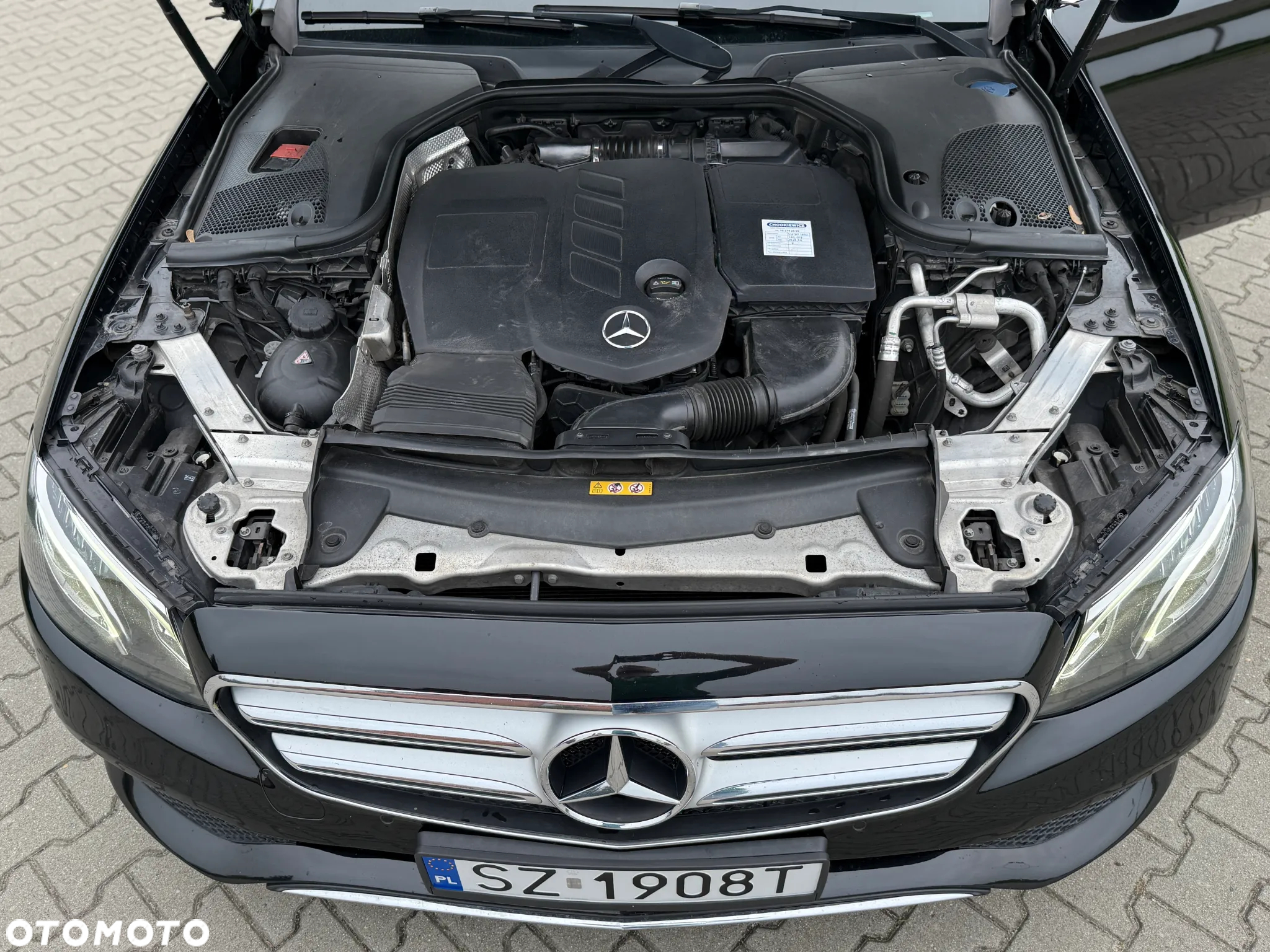 Mercedes-Benz Klasa E 220 d Business Edition 9G-TRONIC - 30