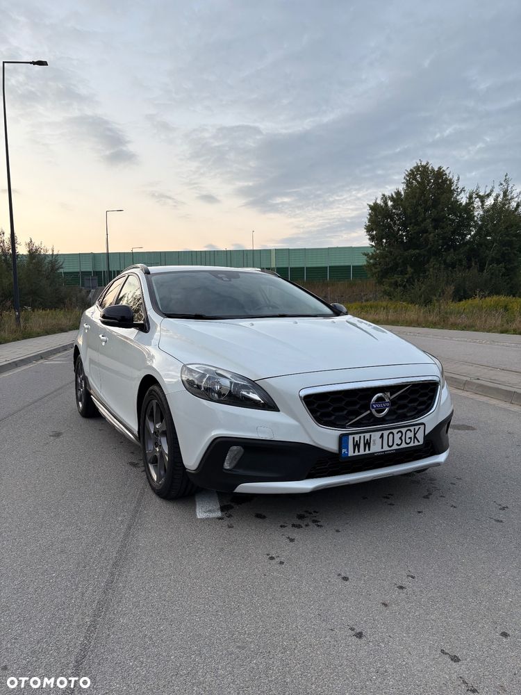Volvo V40 Cross Country T4 AWD Drive-E Momentum - 1
