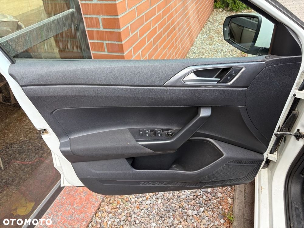 Volkswagen Polo 1.0 TSI Highline - 26