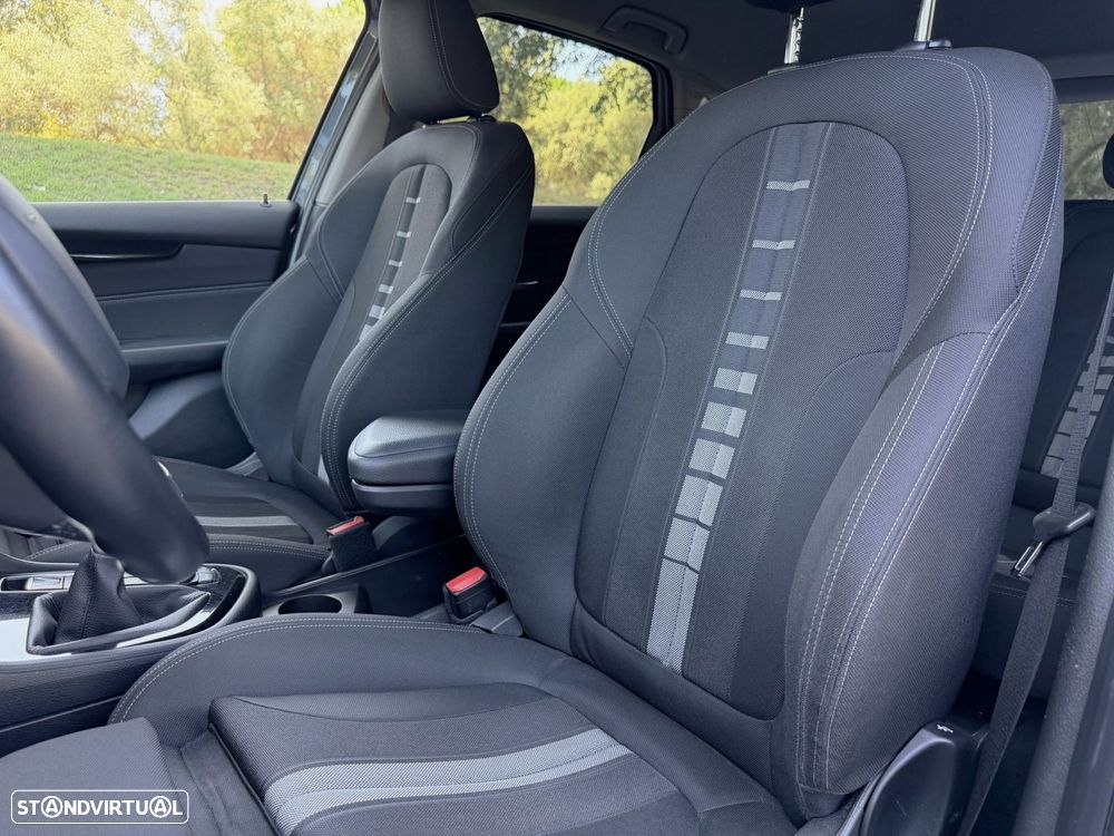 BMW 216 Active Tourer d Line Sport - 40
