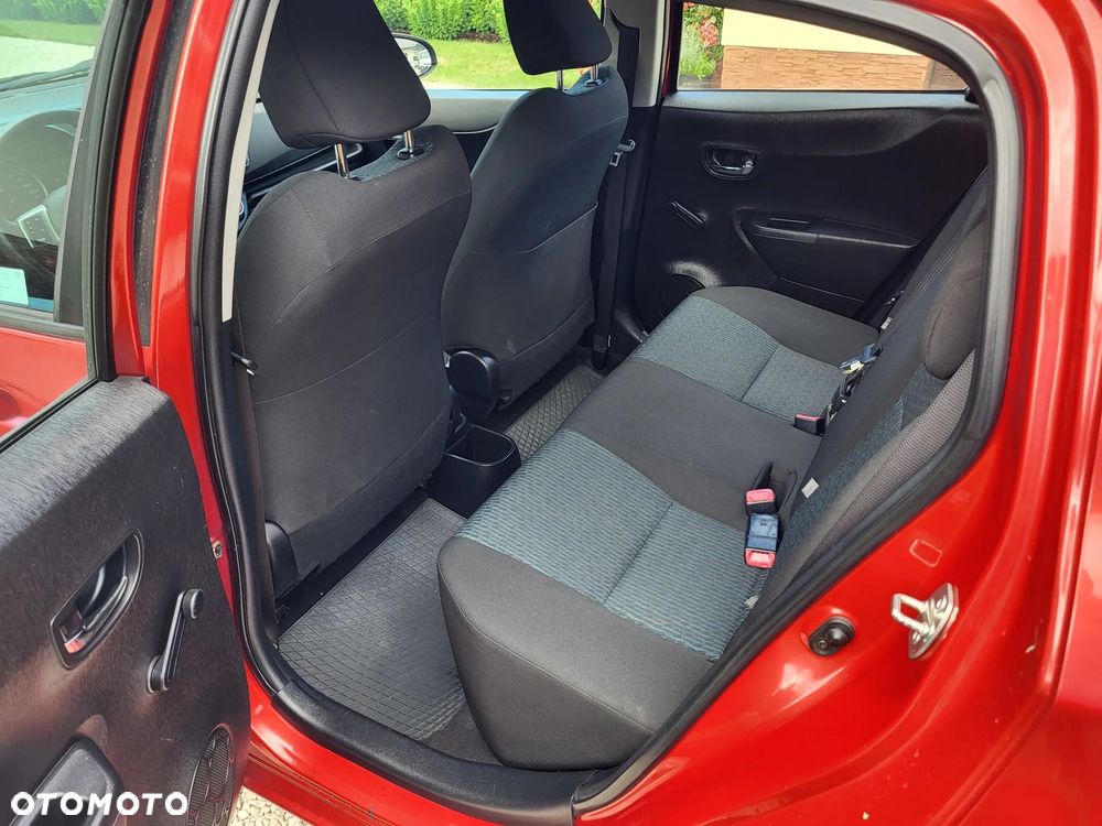 Toyota Yaris 1.33 Premium - 16