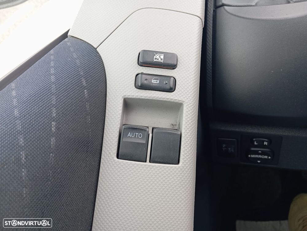 Toyota Yaris 1.4 D-4D AC - 11