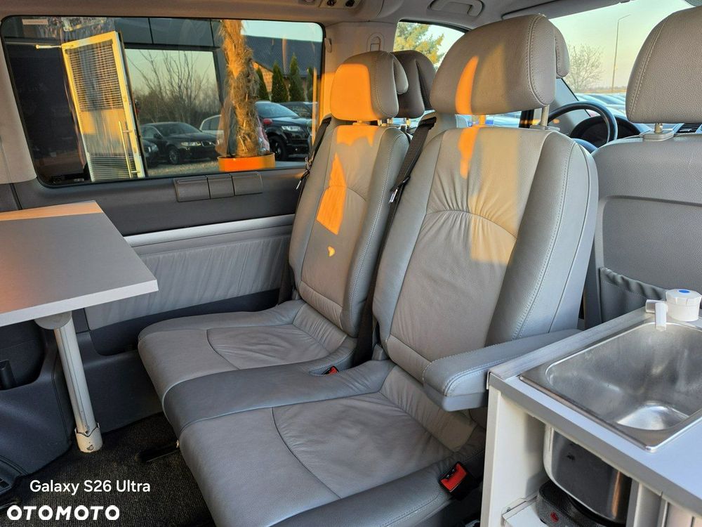 Mercedes-Benz Viano - 30