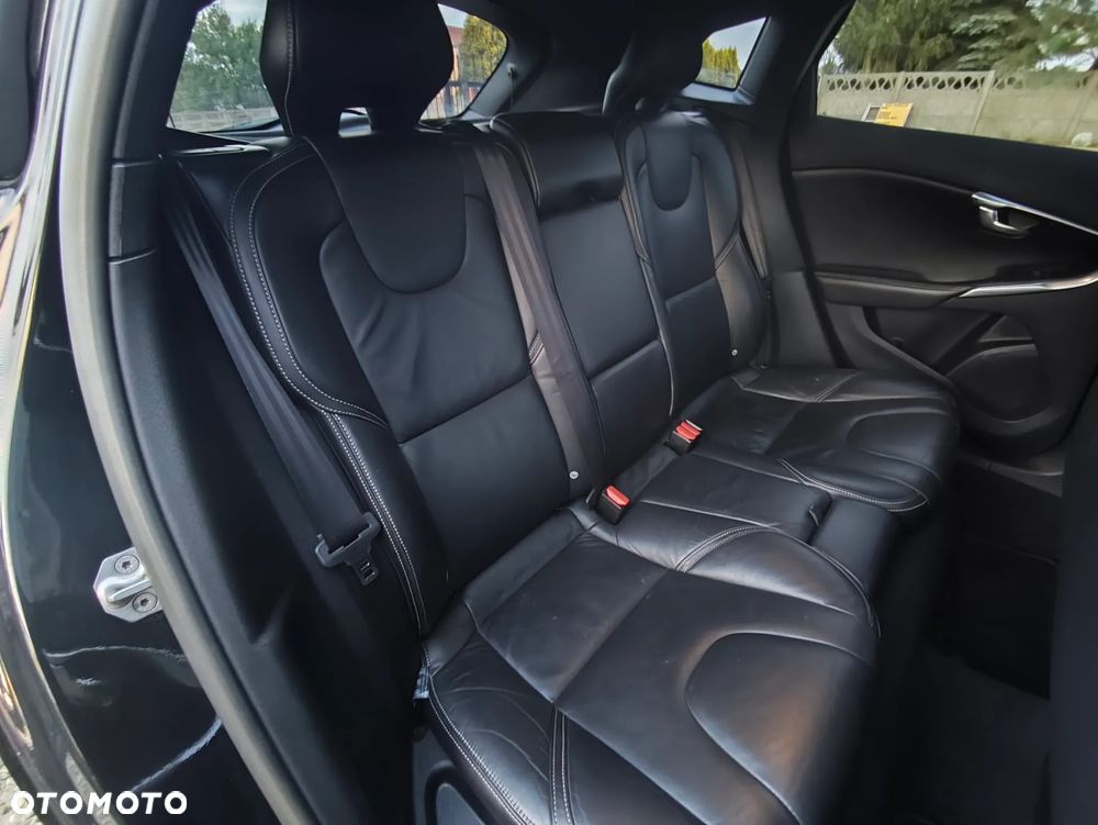 Volvo V40 D2 R-Design Summum - 18