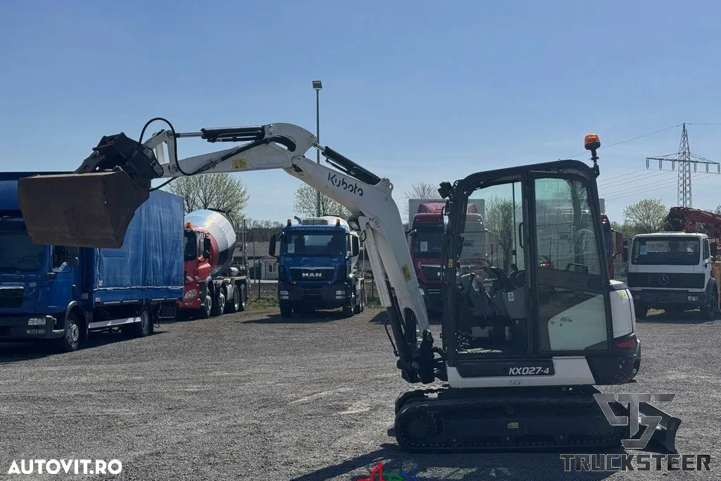 Kubota KX27-4 - 13