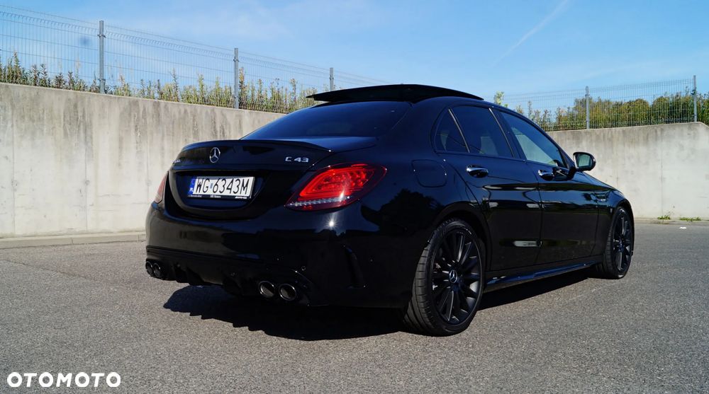 Mercedes-Benz Klasa C AMG 43 4Matic AMG TCT 9G - 15