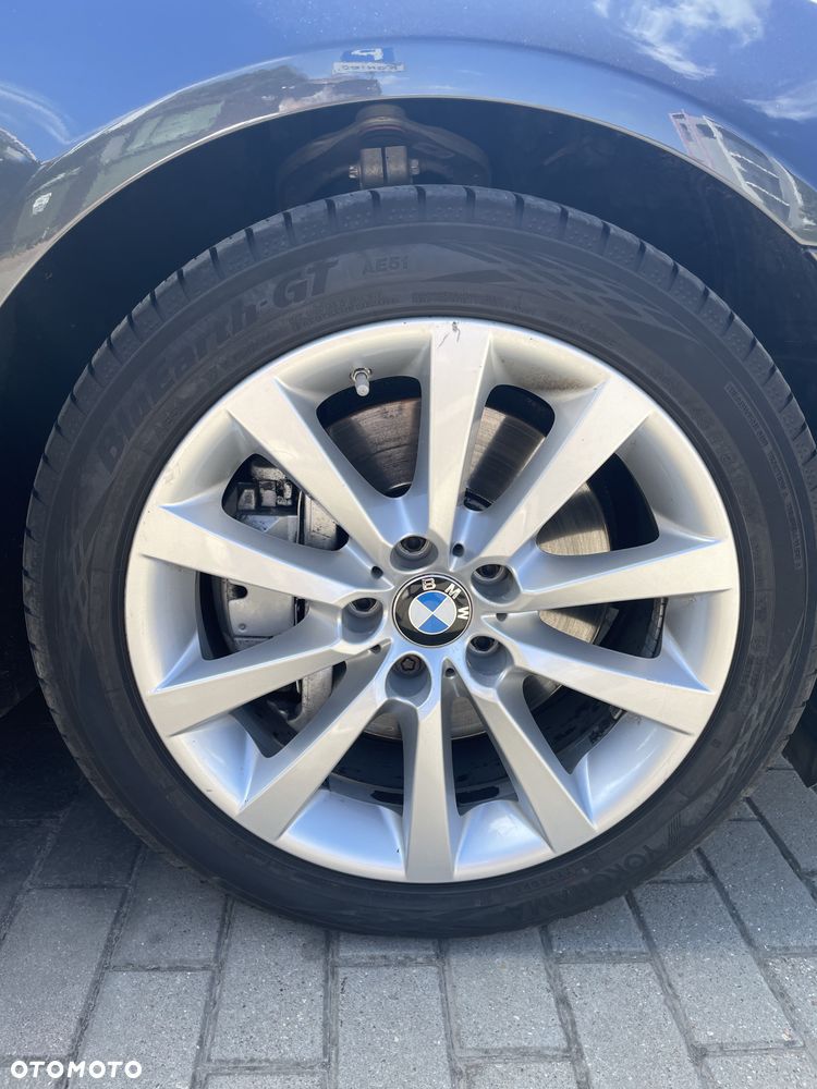 BMW Seria 5 528i xDrive - 15
