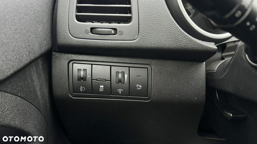 Kia Venga - 8