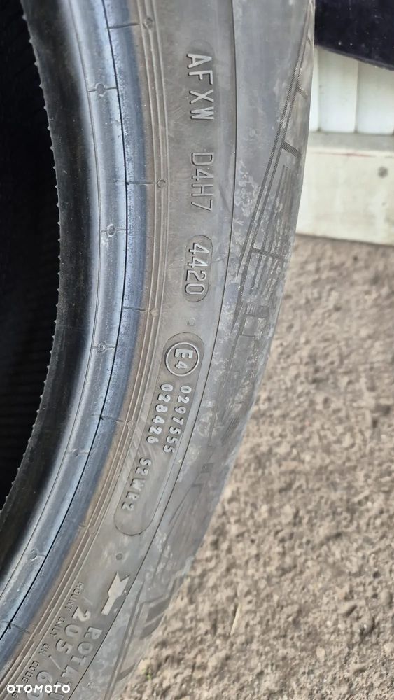 205/60 R16 Continental całoroczne - 9