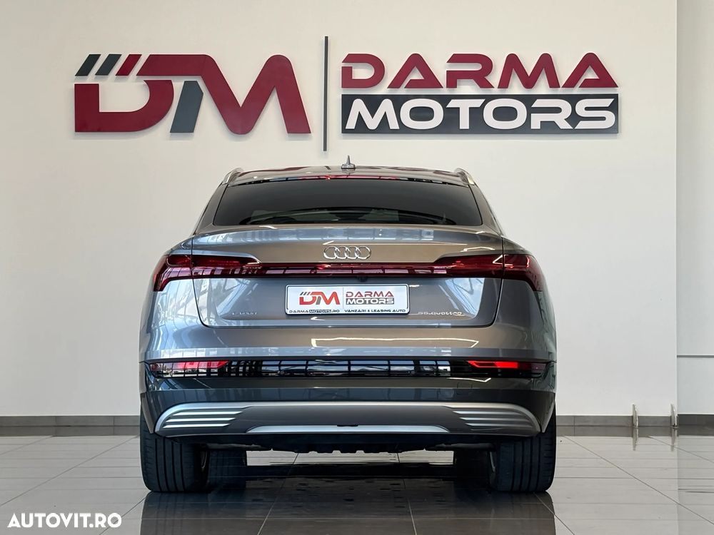 Audi e-tron 55 quattro - 16