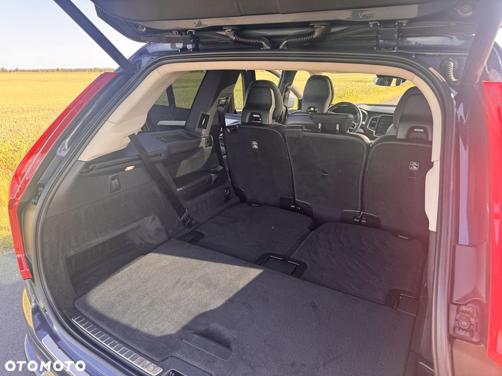 Volvo XC 90 - 11