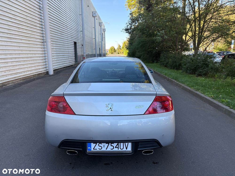 Peugeot 407 - 9