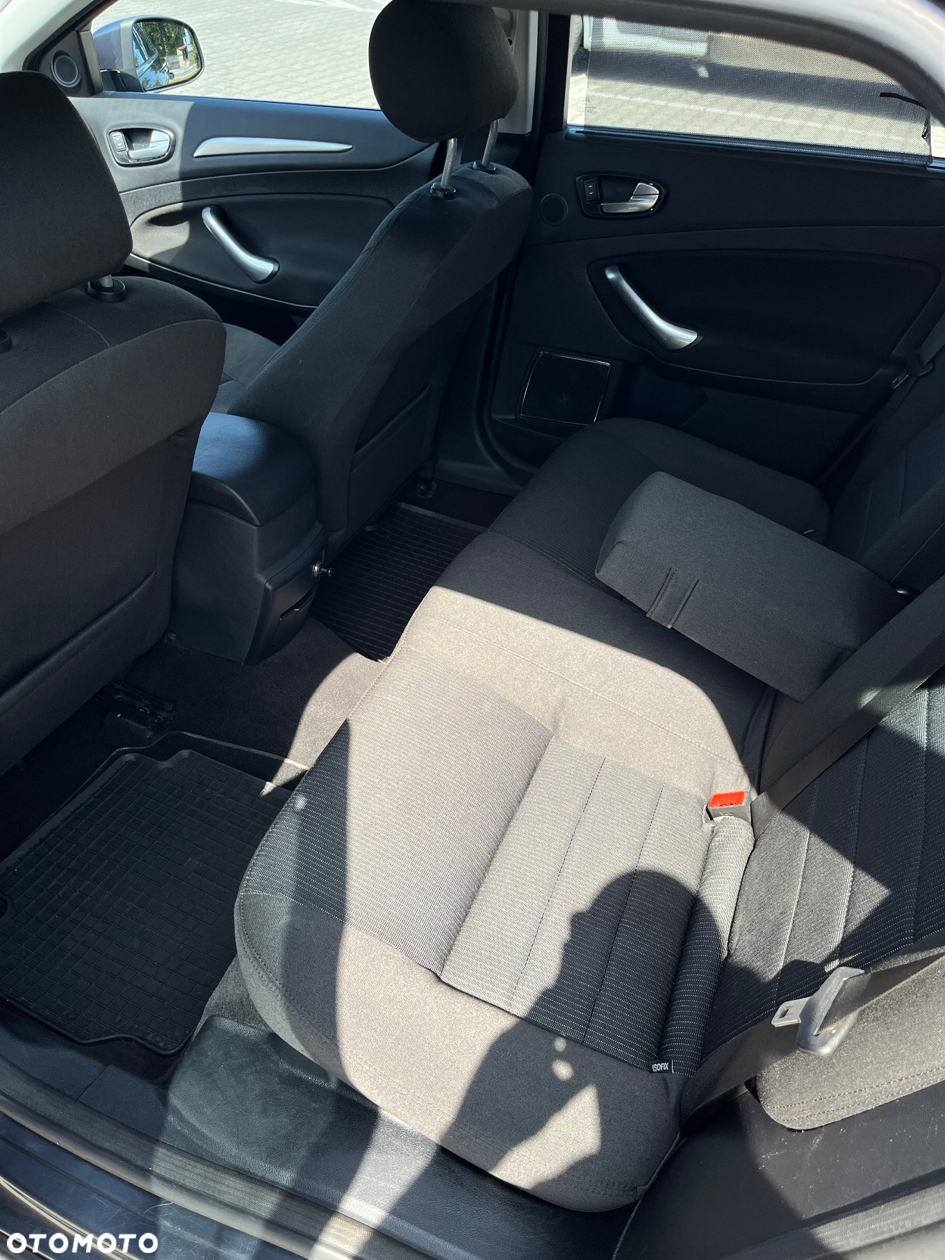 Ford Mondeo 2.0 Ambiente - 11