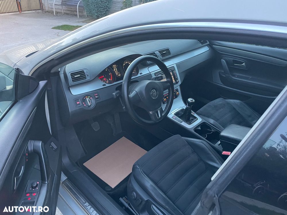 Volkswagen Passat CC - 15