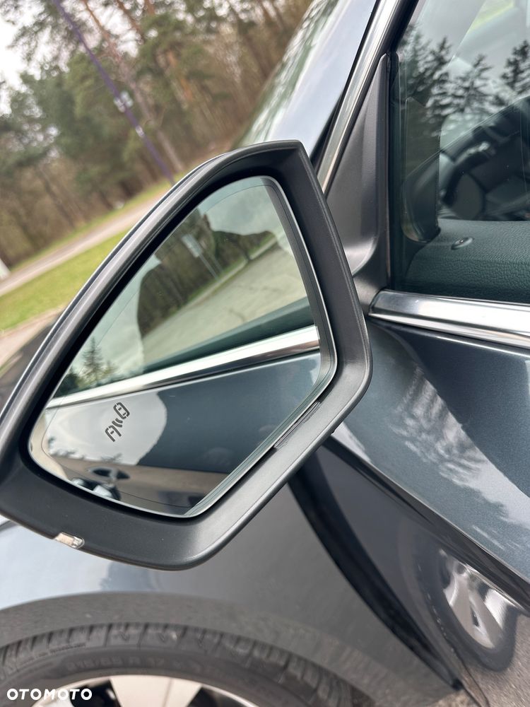 Skoda Superb 2.0 TDI DSG Ambition - 11