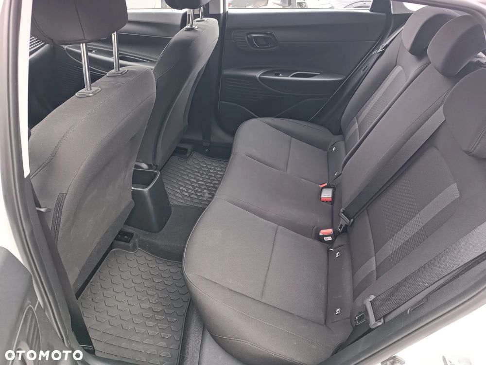 Hyundai i20 - 20