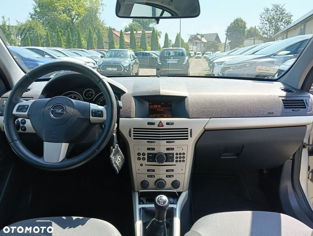 Opel Astra 1.6 Innovation 110 Jahre - 12
