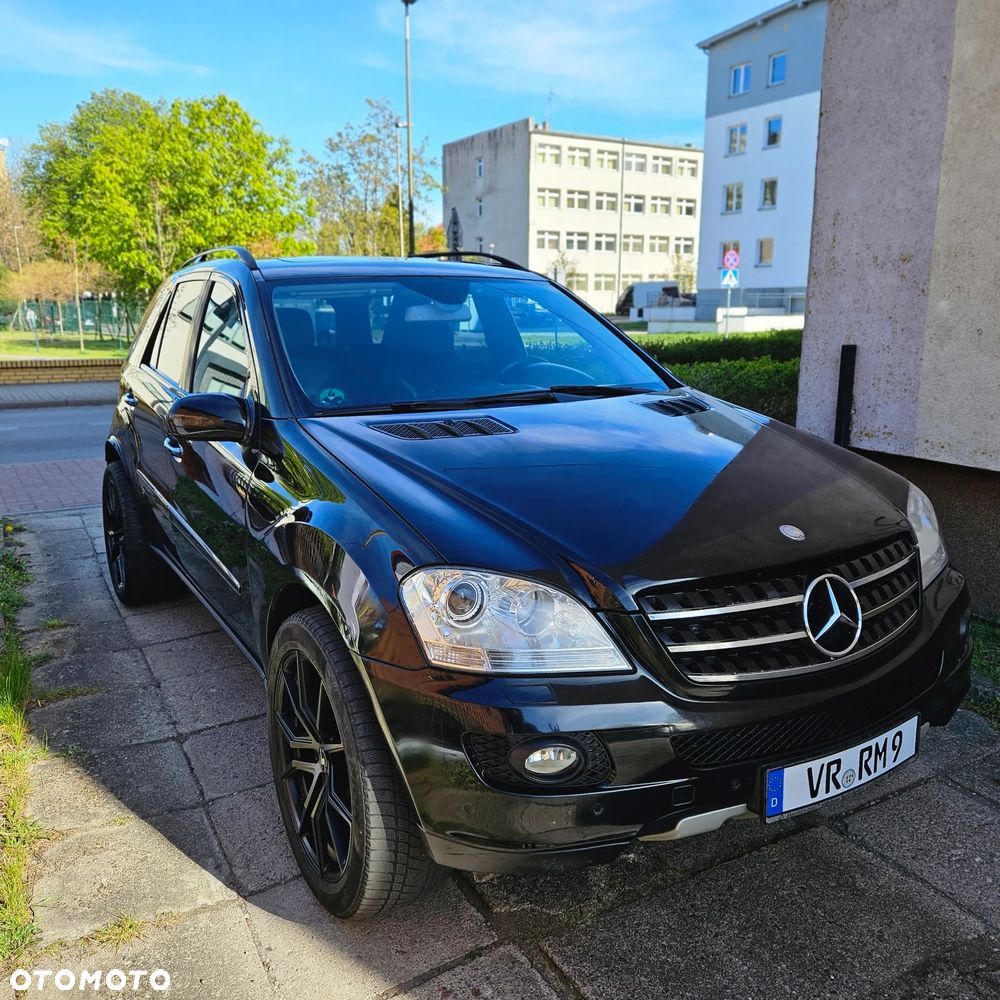 Mercedes-Benz ML - 8