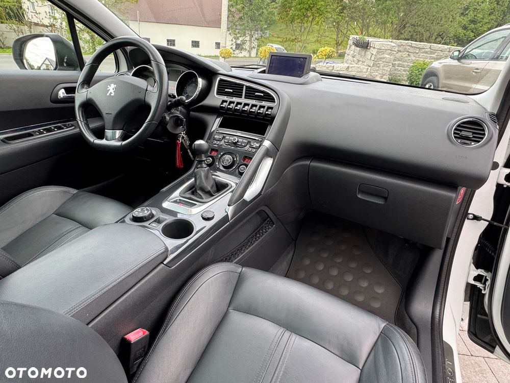 Peugeot 3008 1.6 HDi Premium - 7