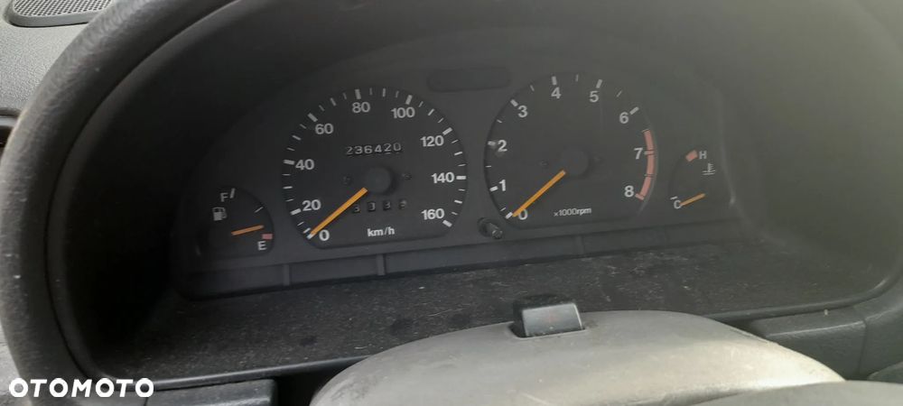 Suzuki Vitara Standard - 11