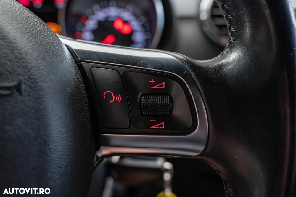 Audi TT 2.0 TDI quattro S tronic - 21