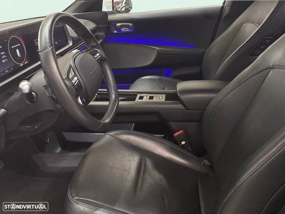 Hyundai Ioniq - 16