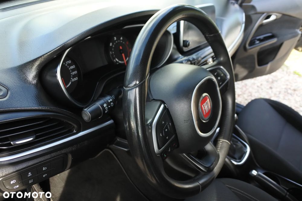 Fiat Tipo Kombi 1.6 MultiJet Lounge - 27