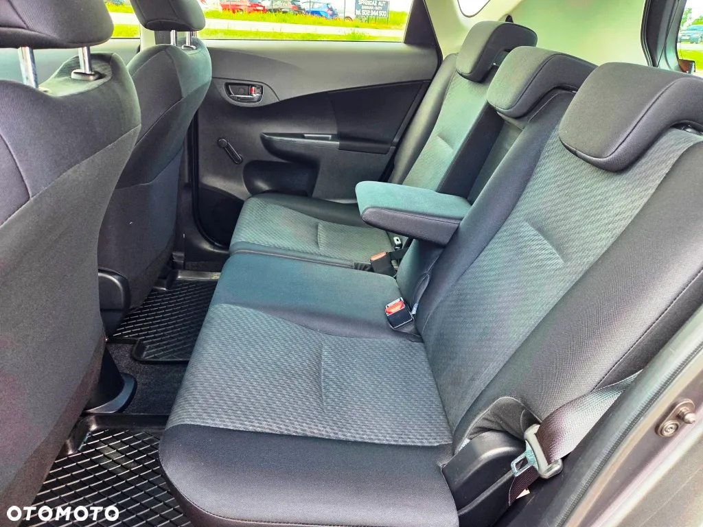 Toyota Verso S 1.33 Premium - 27