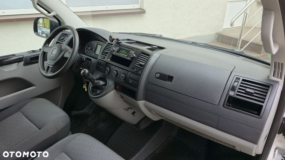 Volkswagen Transporter - 18