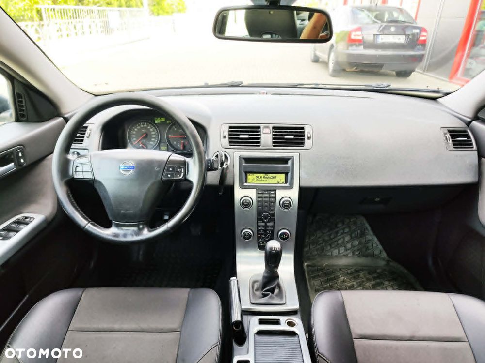 Volvo S40 2.0D - 15