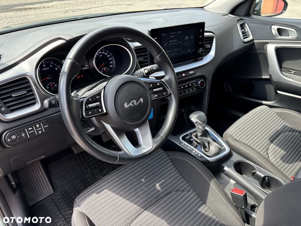 Kia Ceed 1.5 T-GDI M DCT - 11