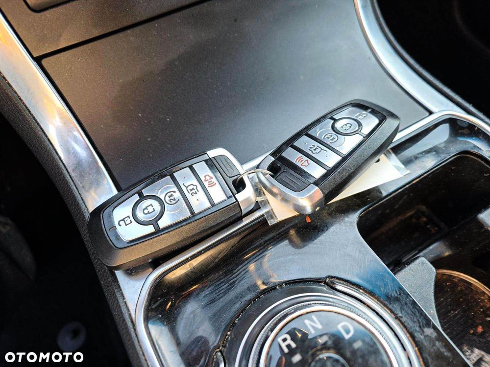 Ford Edge - 10