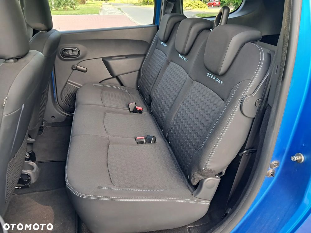 Dacia Lodgy TCe 115 Stepway - 11