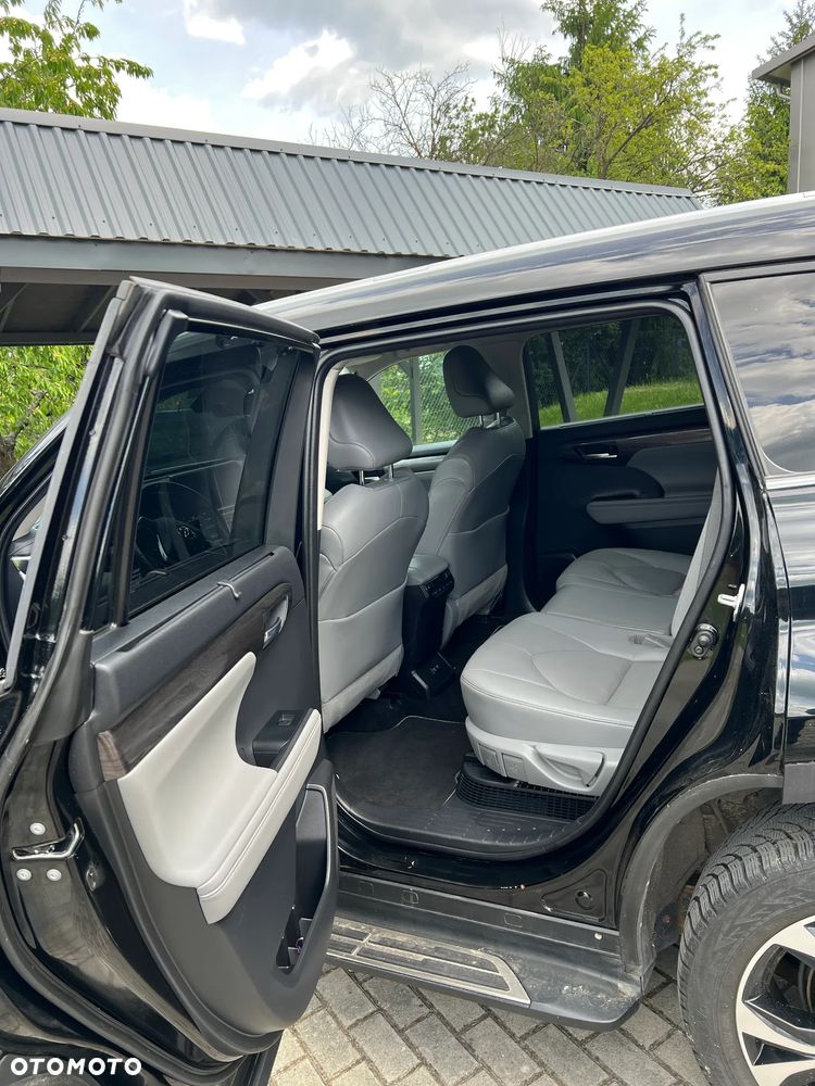 Toyota Highlander 2.5 Hybrid Executive - 11