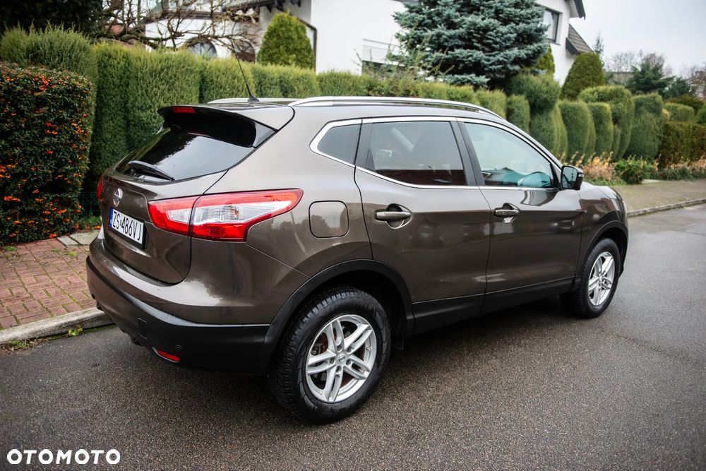 Nissan Qashqai 1.2 DIG-T Xtronic 360 - 5