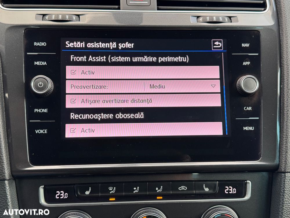 Volkswagen Golf 2.0 BlueTDI Comfortline - 28