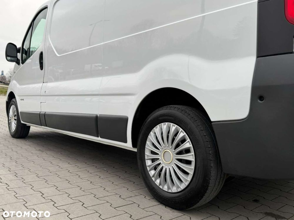 Renault Trafic - 16