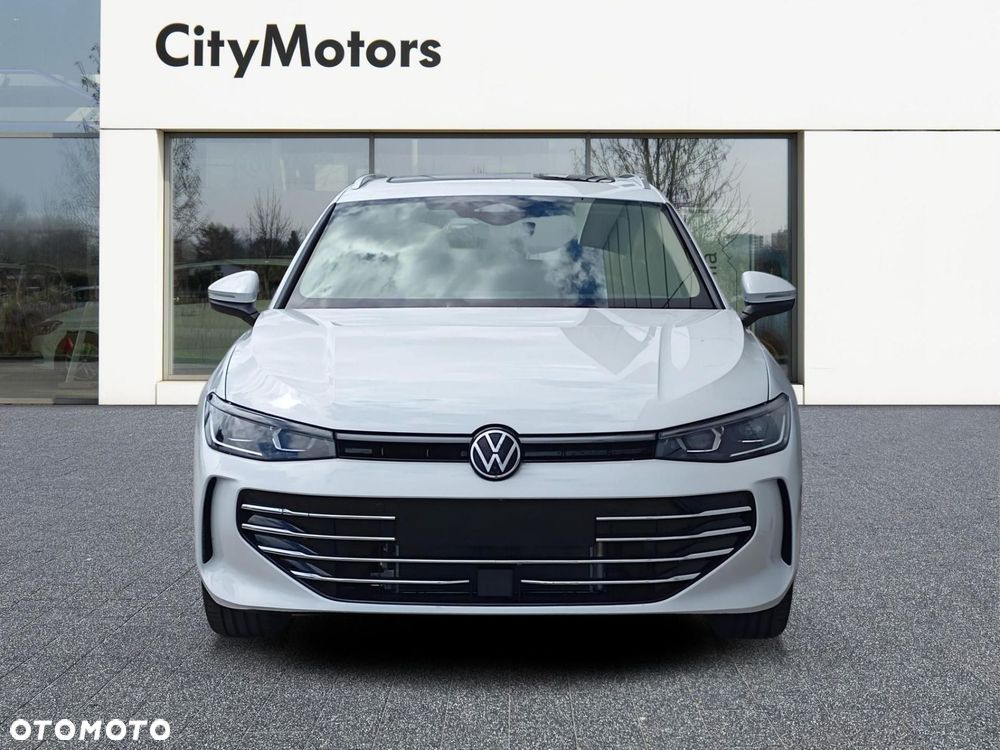Volkswagen Passat - 10