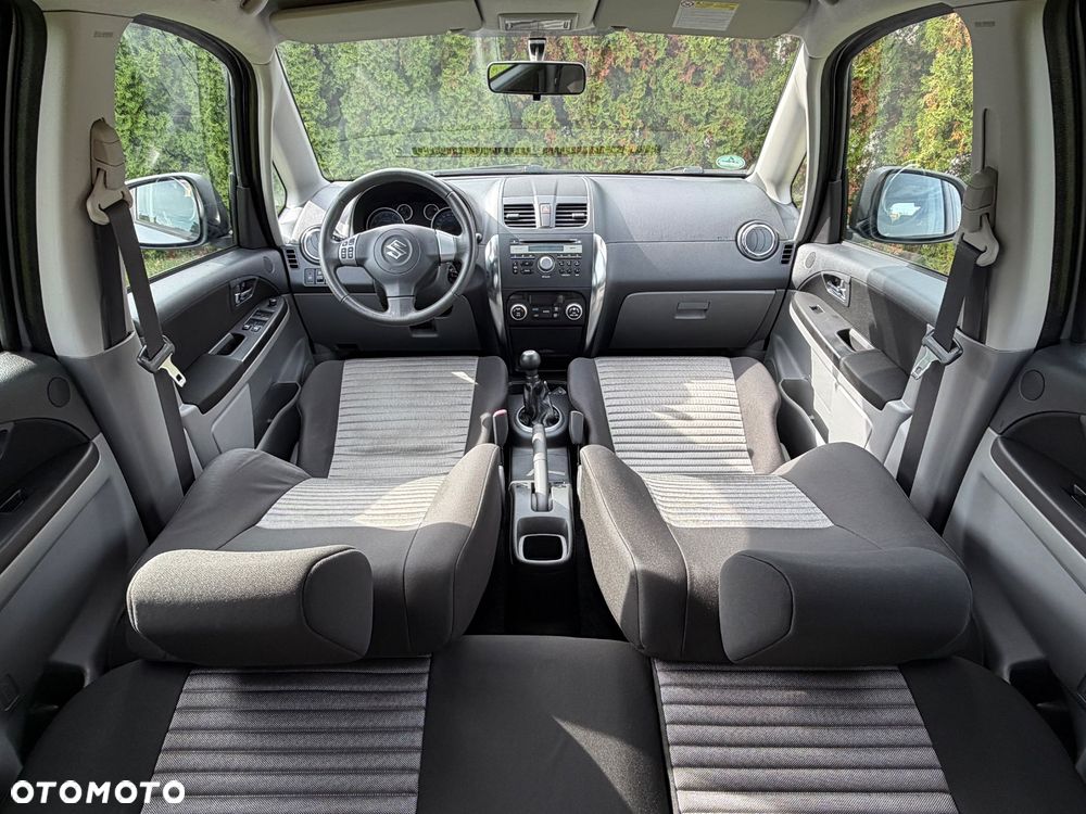 Suzuki SX4 - 21