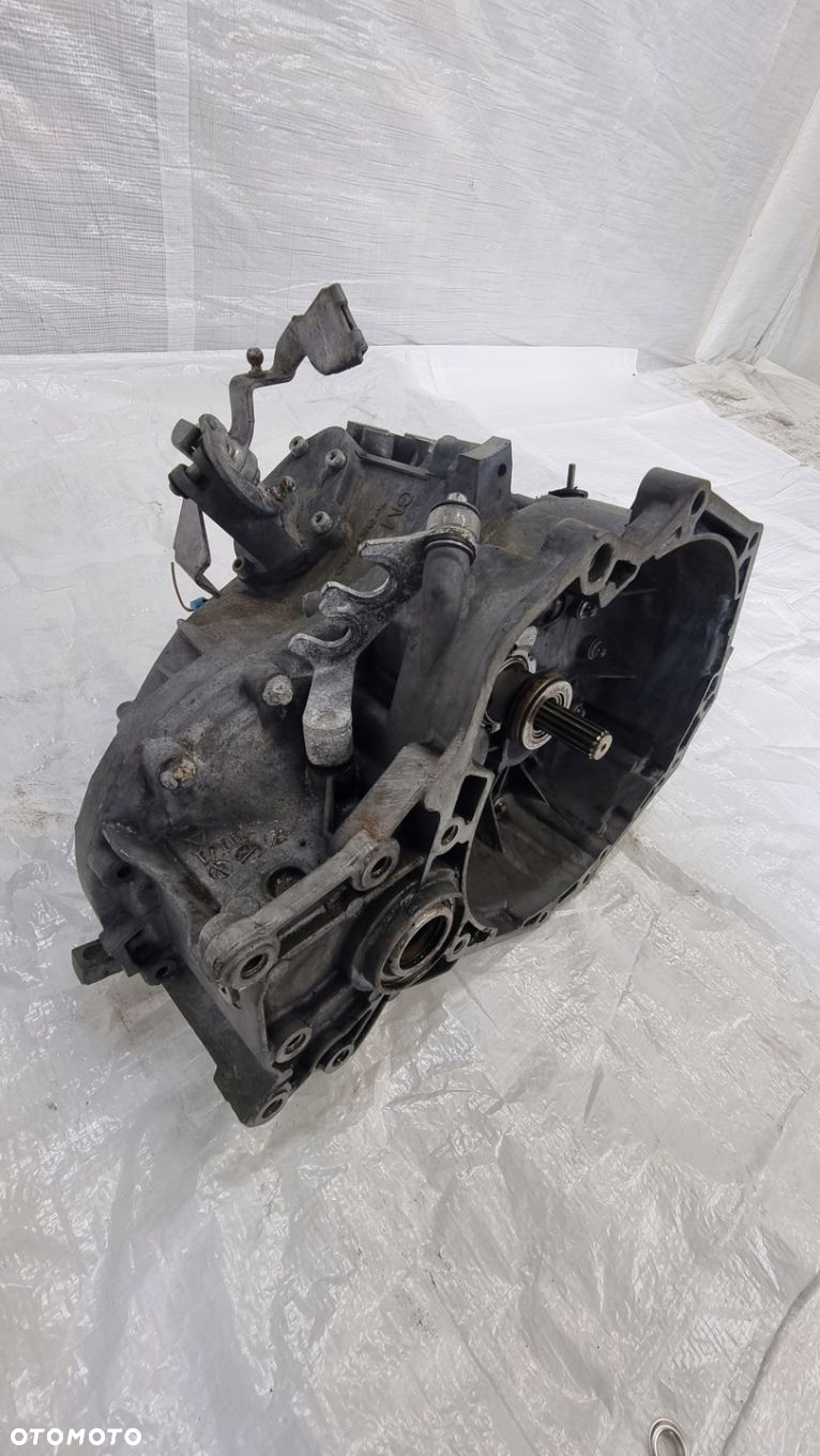 Skrzynia biegów F23 Opel Astra III H 1.7 CDTI - 2