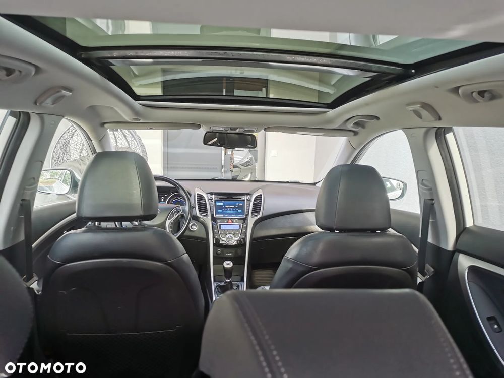 Hyundai i30 1.6 CRDi Premium - 23